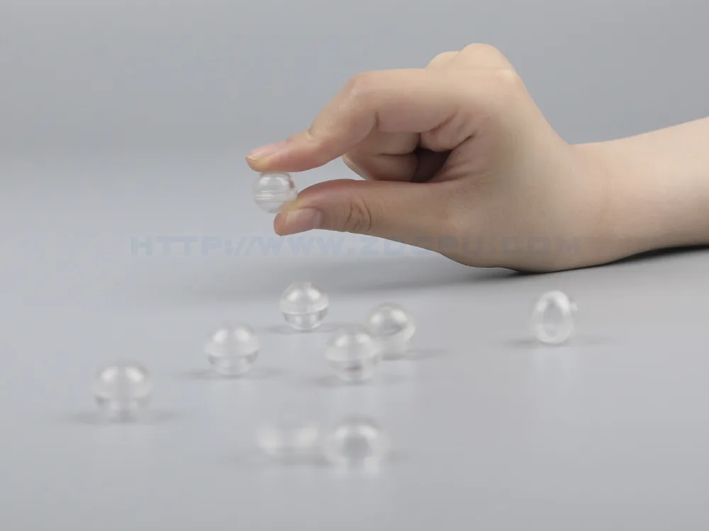 Plastic openable ball