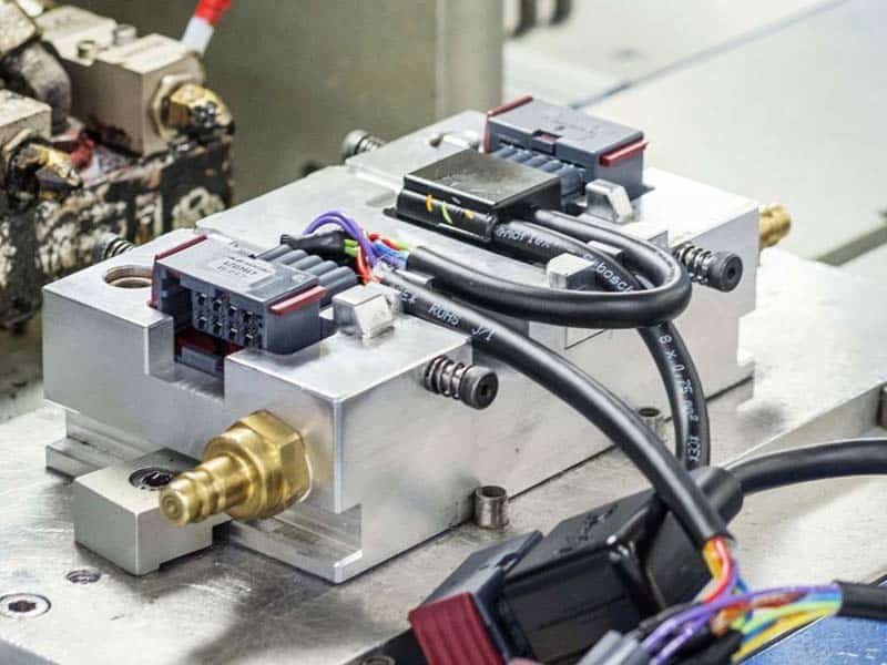 Service 19 Low pressure injection molding