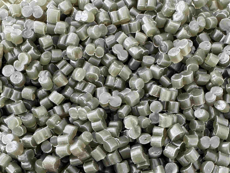 Recycled Plastic Injection Molding: Is It a Good Fit for Your Parts? 2 Recycled-PE-pellets
