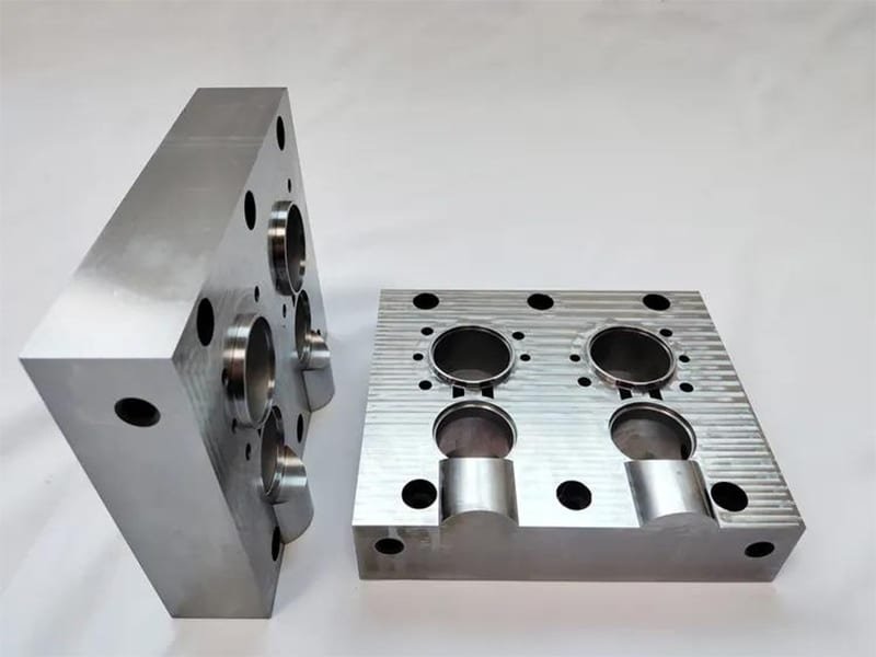 CNC Machining Applications: How Industries Use Precision Manufacturing 7 CNC Machining Injection Mold