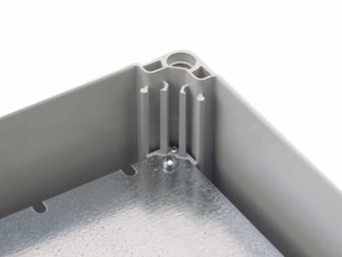 Plastic Parts Rib Design: Strengthen the Plastic Injection Molded Parts 3 Ribs Placed on the Corners