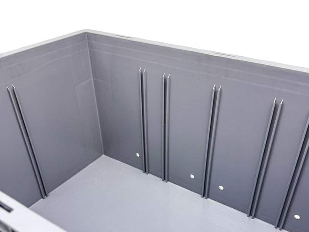 Plastic Parts Rib Design: Strengthen the Plastic Injection Molded Parts 4 Ribs Placed on the Side Walls