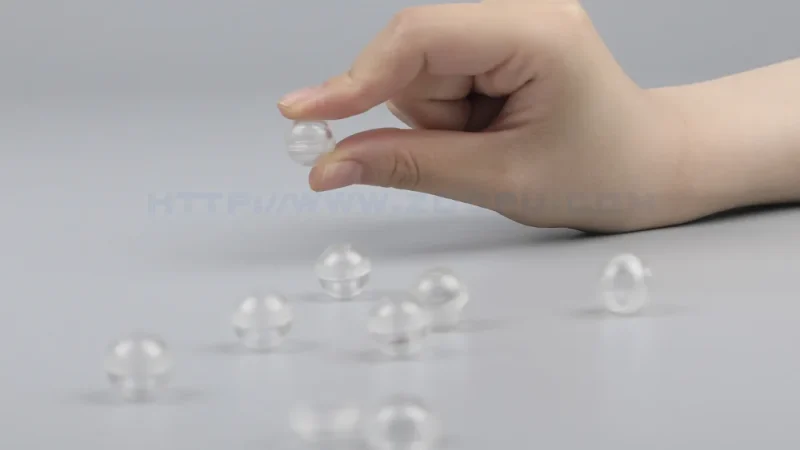 Plastic openable ball